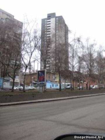 Продам 2-комн свою квартиру в новостройке пр Кирова низ в высотке - фото 1